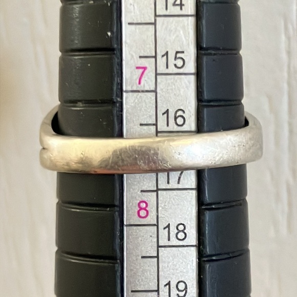 Turquoise and Silver Ring - Picture 8 of 8